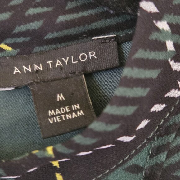 Ann Taylor Green Black Plaid Pintuck Long Balloon Sleeve A Line Dress Size M - Picture 8 of 9